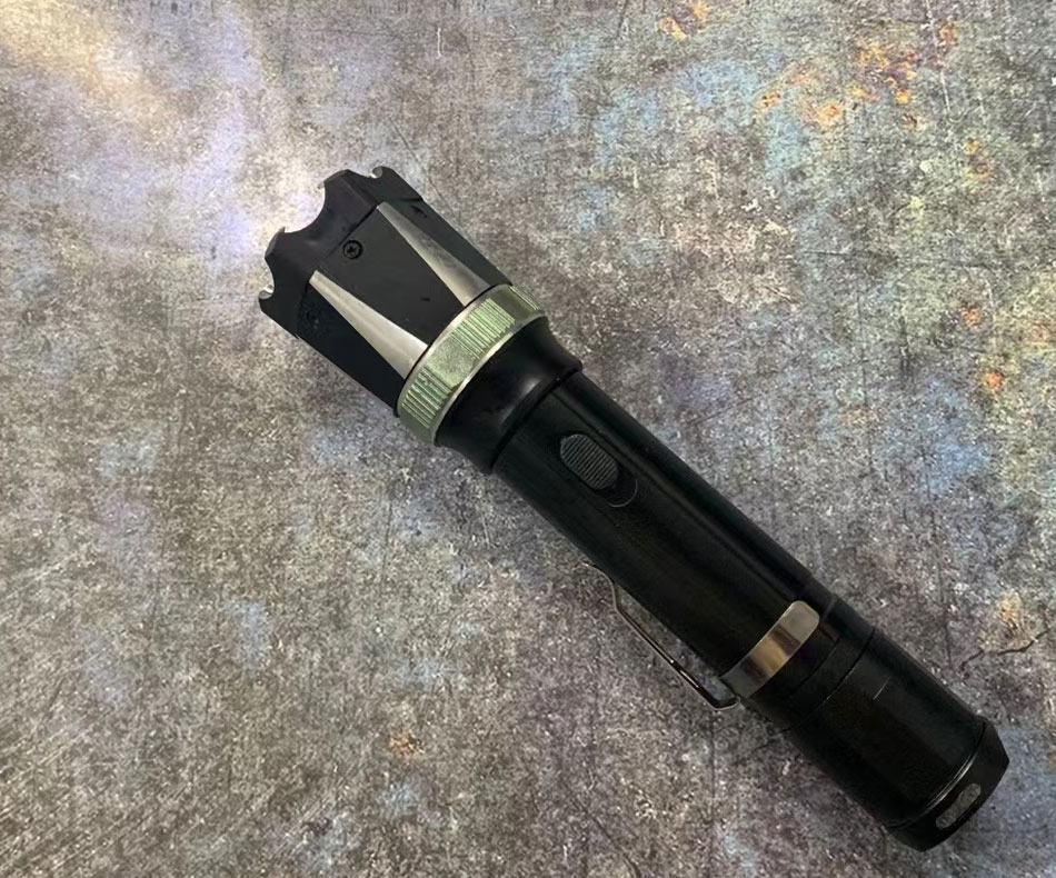 黑鹰6610高压电棒